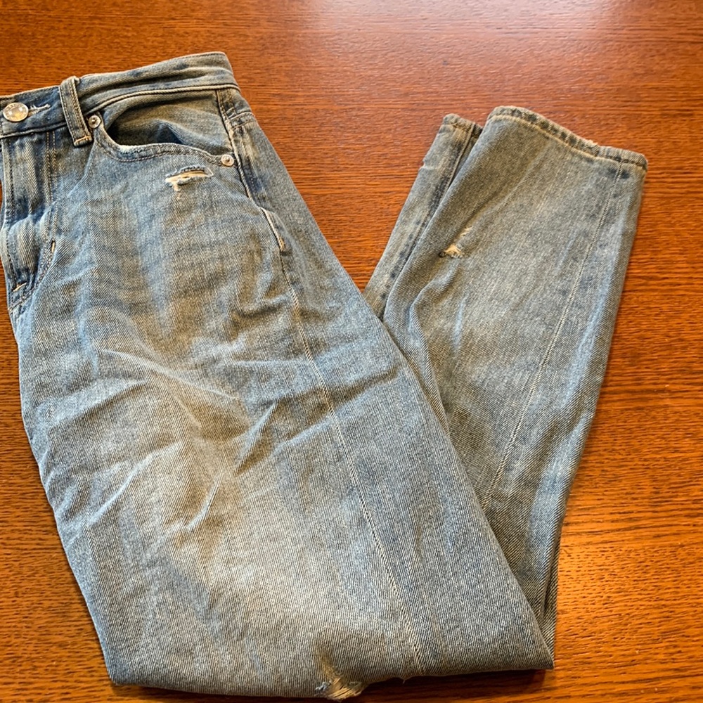 American Eagle Distressed Mom Jeans Size 00 Short